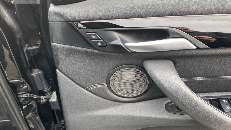 BMW X1 xDrive 20i xLine 5dr Step Auto Petrol Estate